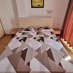 Sea Diamond Sluneční pobřeží